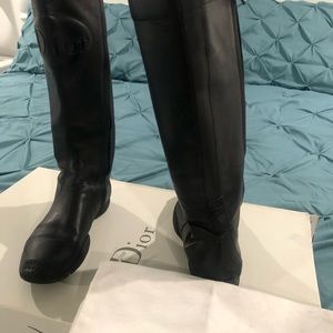 Black christian dior boots goos condition